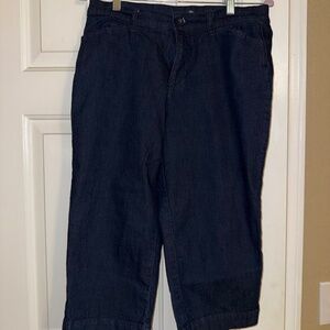 St. John’s Bay denim Crop Jeans Size 6